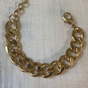 Curb Link Gold Tone Link Bracelet‎ Toggle Clasp